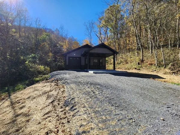 $289,900 | 221 Pine Lick Estates Drive, Whitleyville, TN 38588