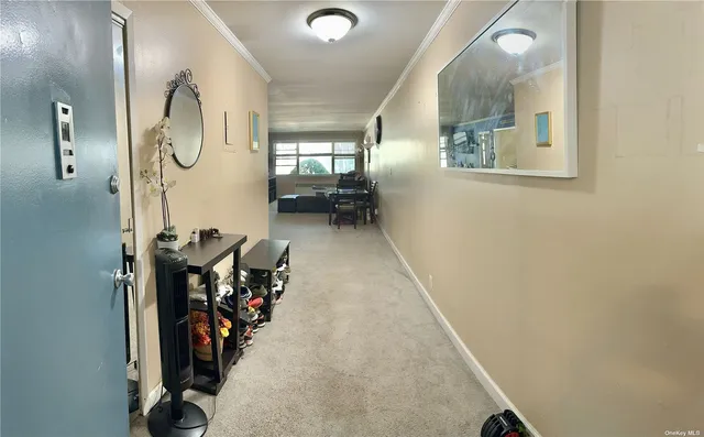 $3,000 | 324 Post, Unit 1I, Westbury, NY 11590