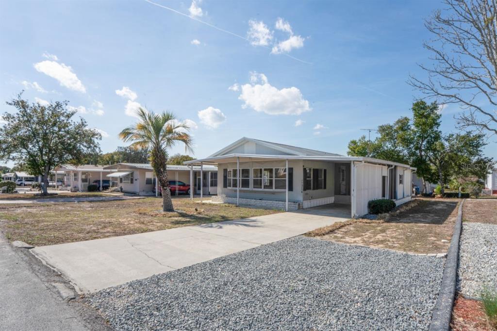 15071 Rialto Avenue Brooksville, FL 34613 - Photo 4 of 41
