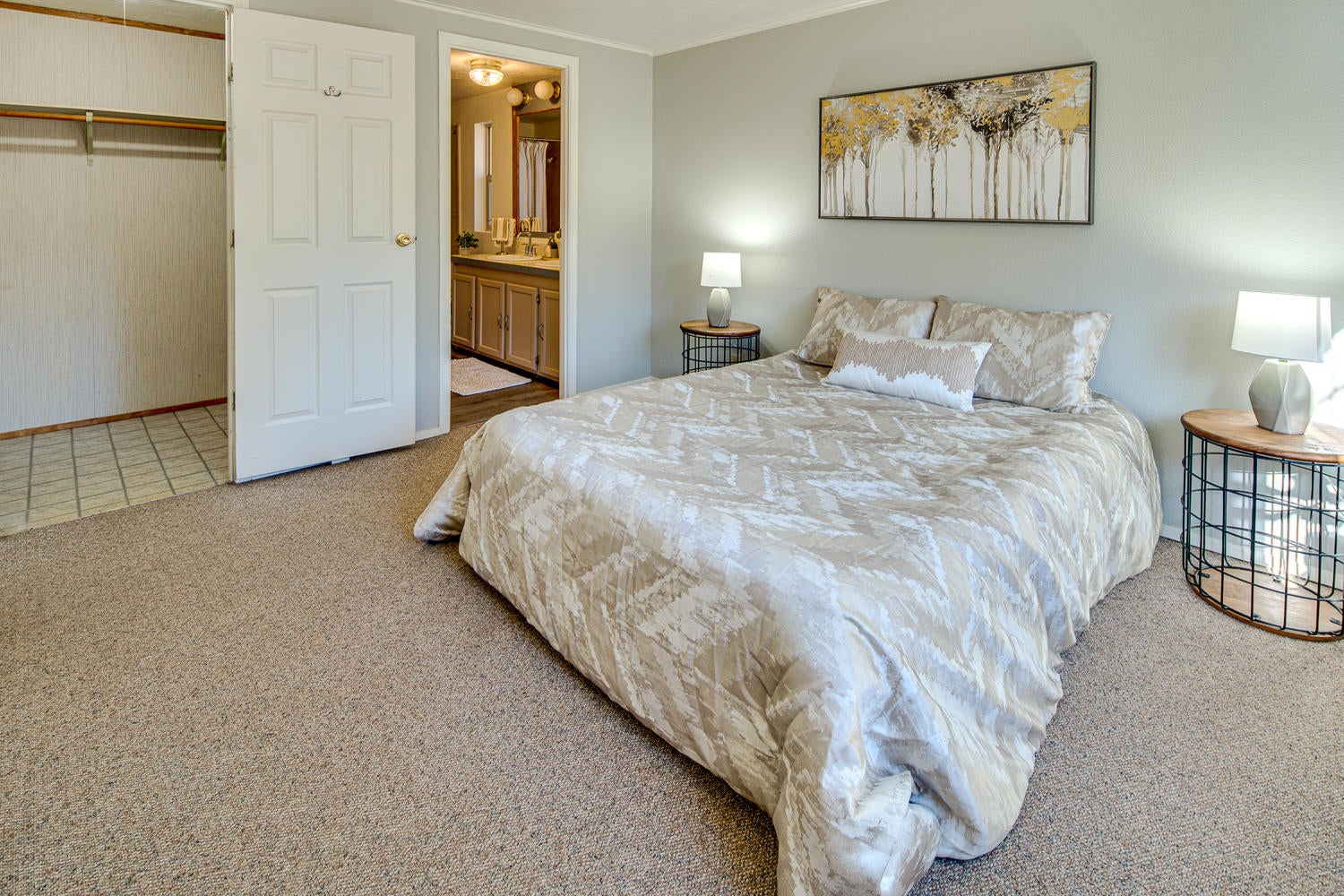 19248 Shoshone Road Bend, OR 97702 - Photo 14 of 26 Main Bedroom