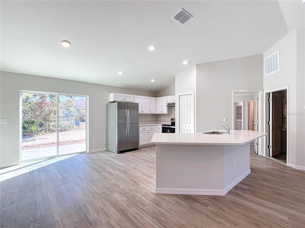 4810 Southwest 139th St Road Ocala, FL 34473 - Photo 6 of 15 Gallery Image 6