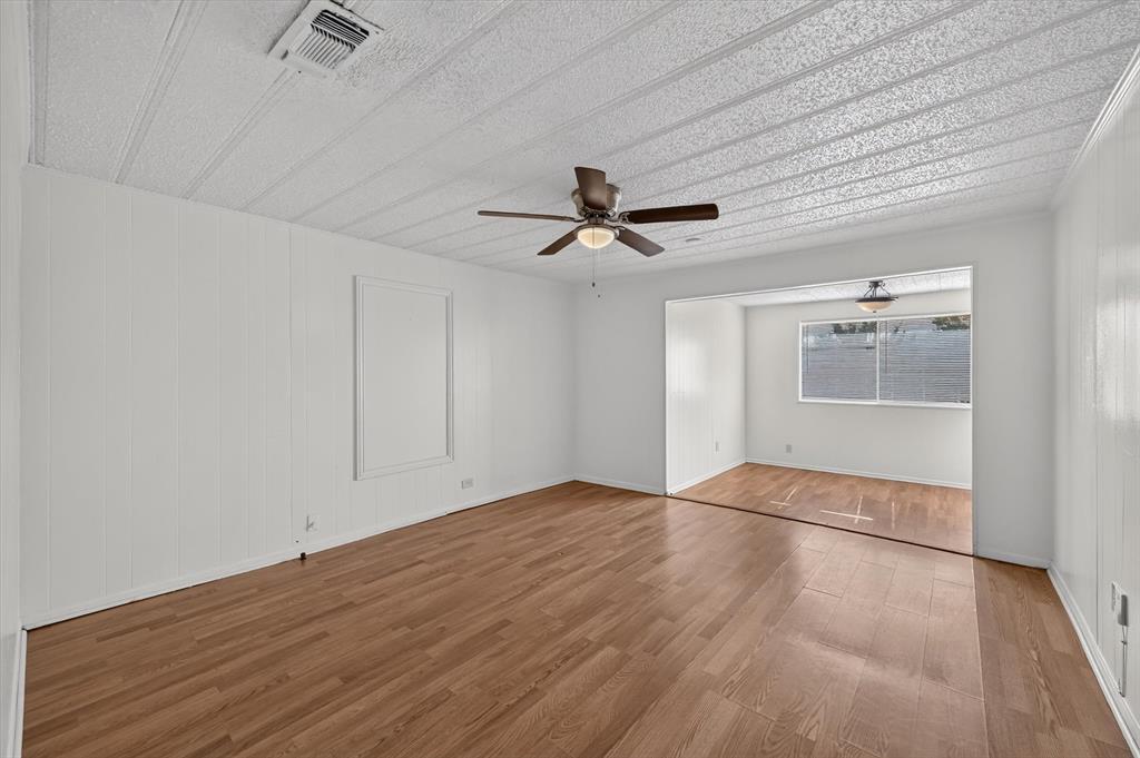 620 West Main Street Crowley, TX 76036 - Photo 7 of 33