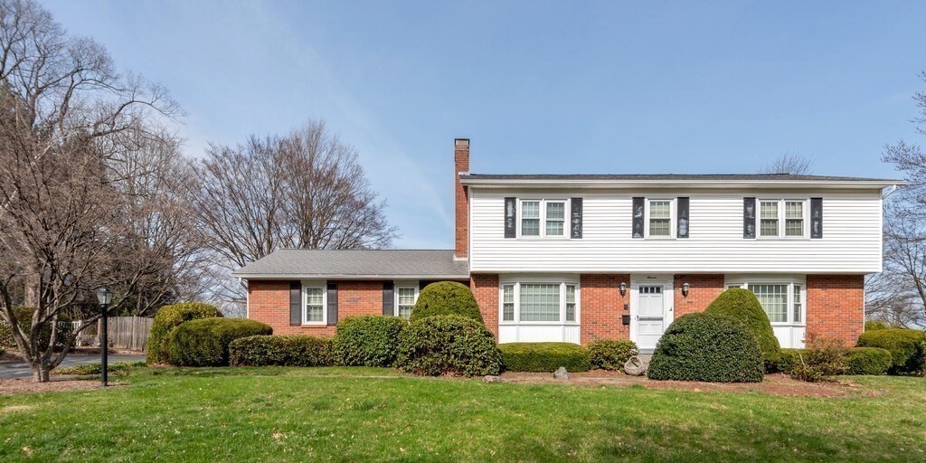 11 Founders Road Shrewsbury, MA 01545 - Photo 1 of 39