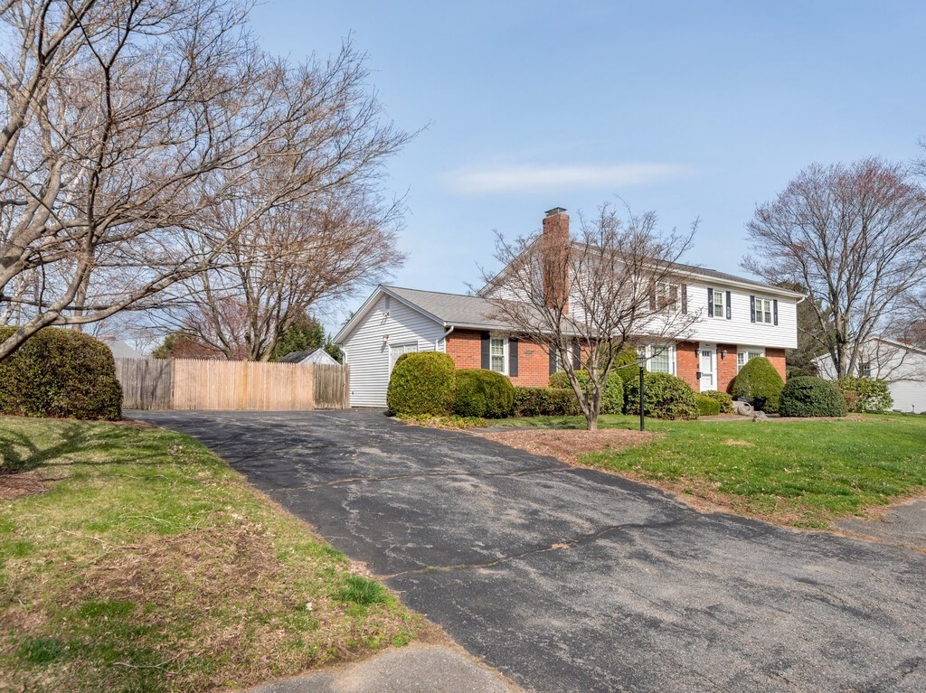 11 Founders Road Shrewsbury, MA 01545 - Photo 34 of 39