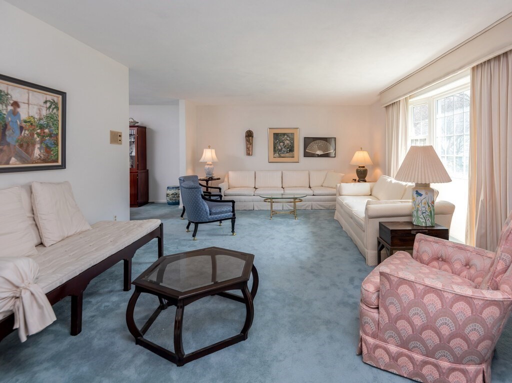 11 Founders Road Shrewsbury, MA 01545 - Photo 5 of 39