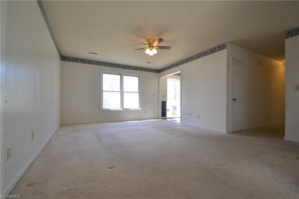 526 Apple Ridge Road Greensboro, NC 27406 - Photo 4 of 12 Gallery Image 4