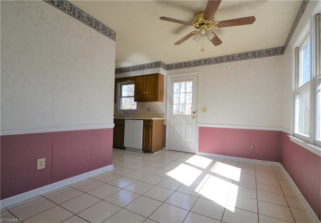 526 Apple Ridge Road Greensboro, NC 27406 - Photo 5 of 12 Gallery Image 5