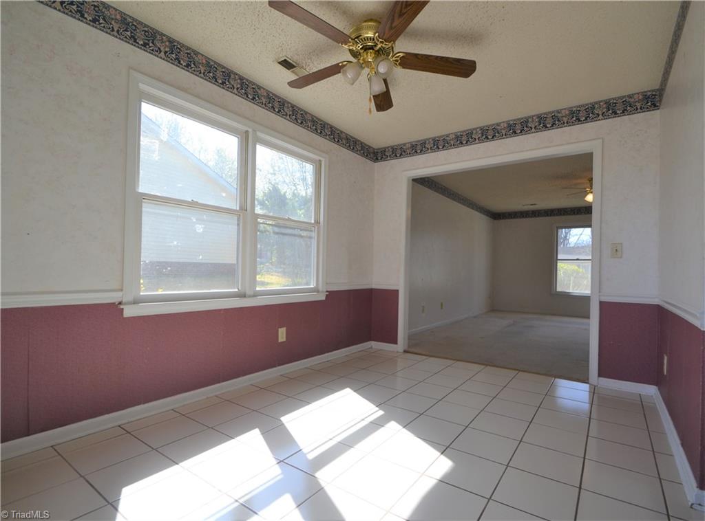 526 Apple Ridge Road Greensboro, NC 27406 - Photo 6 of 12 Gallery Image 6