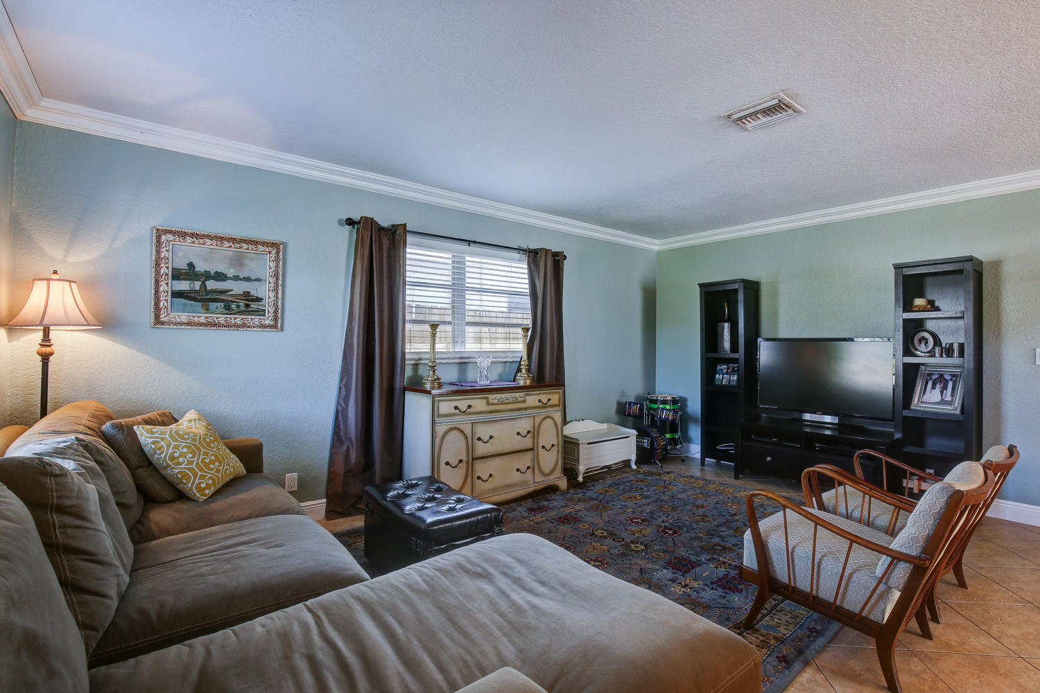 3261 Northeast 4th Avenue Boca Raton, FL 33431 - Photo 2 of 14 3261 NE 4th Ave Boca Raton FL-large-003-