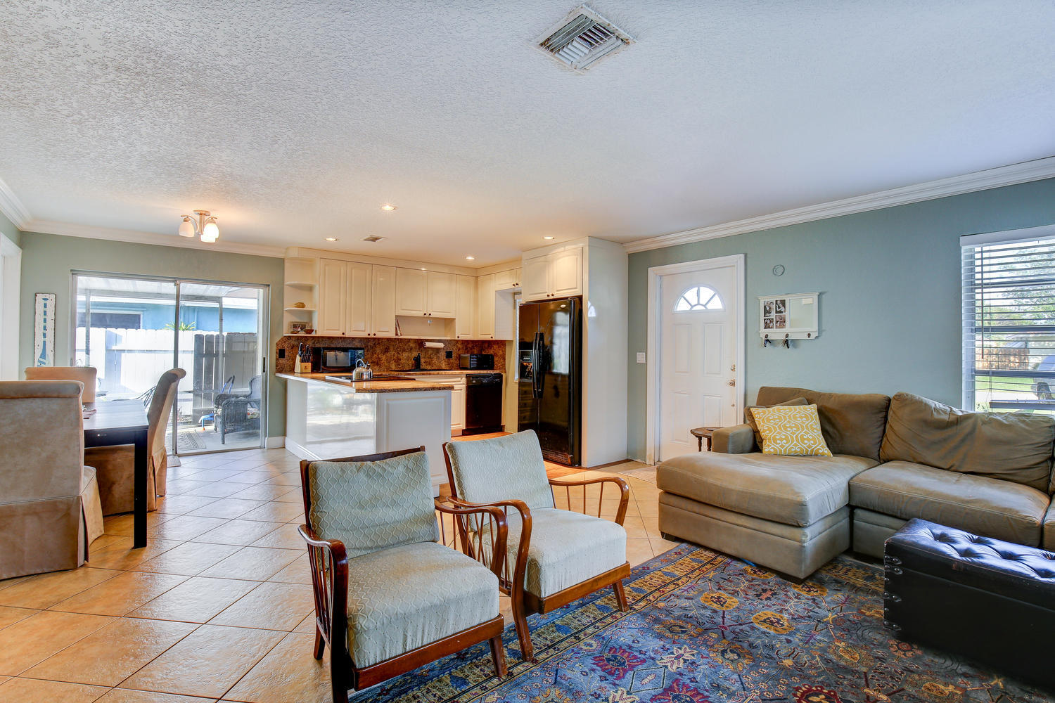 3261 Northeast 4th Avenue Boca Raton, FL 33431 - Photo 3 of 14 3261 NE 4th Ave Boca Raton FL-large-004-