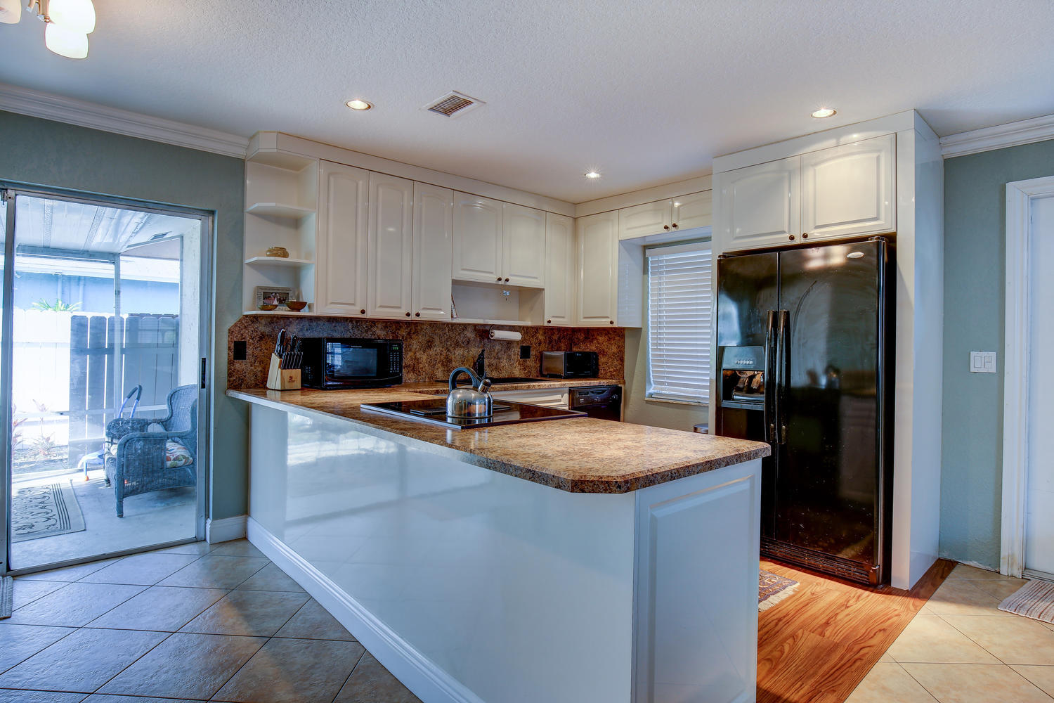 3261 Northeast 4th Avenue Boca Raton, FL 33431 - Photo 5 of 14 3261 NE 4th Ave Boca Raton FL-large-005-