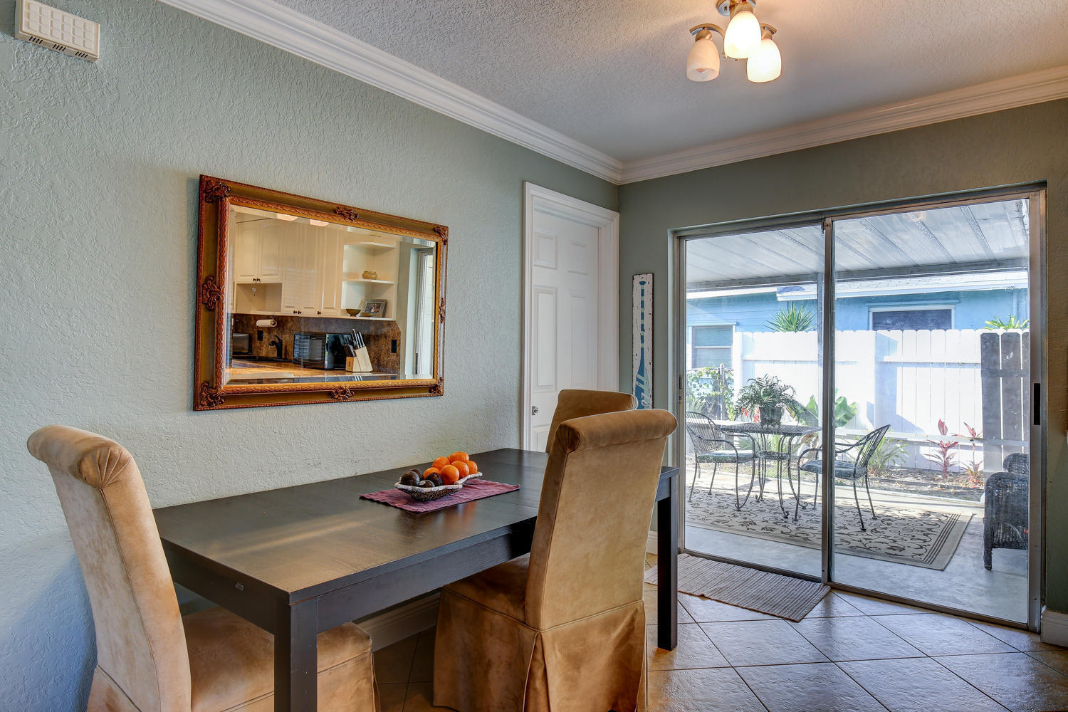 3261 Northeast 4th Avenue Boca Raton, FL 33431 - Photo 6 of 14 3261 NE 4th Ave Boca Raton FL-large-007-