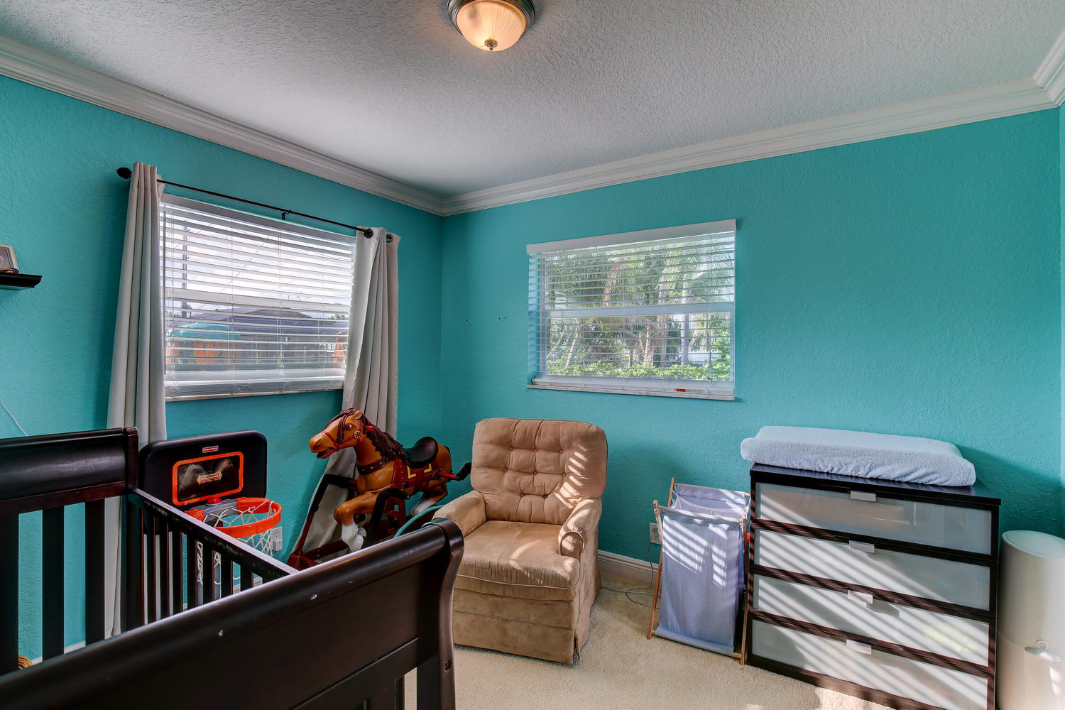 3261 Northeast 4th Avenue Boca Raton, FL 33431 - Photo 8 of 14 3261 NE 4th Ave Boca Raton FL-large-009-