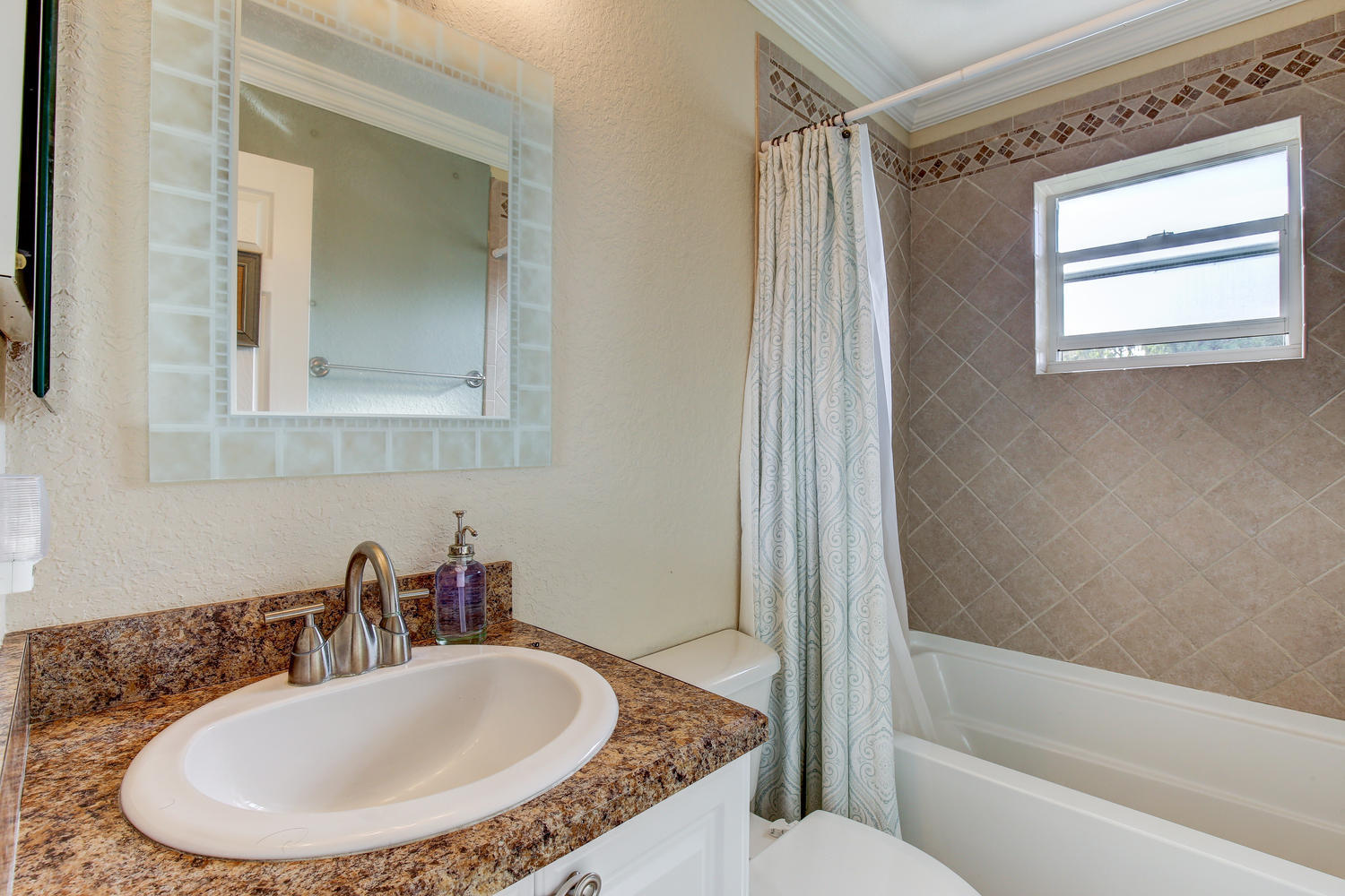 3261 Northeast 4th Avenue Boca Raton, FL 33431 - Photo 9 of 14 3261 NE 4th Ave Boca Raton FL-large-010-
