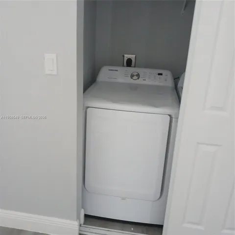 $3,400 | 492 Northwest 40th Court, Unit 492, Oakland Park, FL 33309