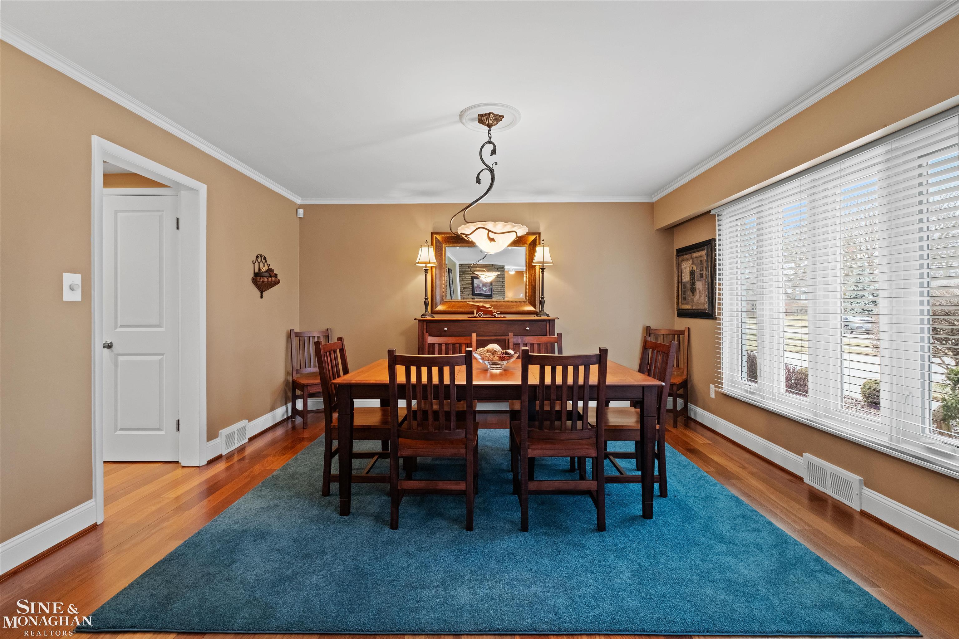 991 South Renaud Road Grosse Pointe, MI 48236 - Photo 10 of 55 50197584-48a507a6-3004-41d6-8da0-530bd80f667a.JPG