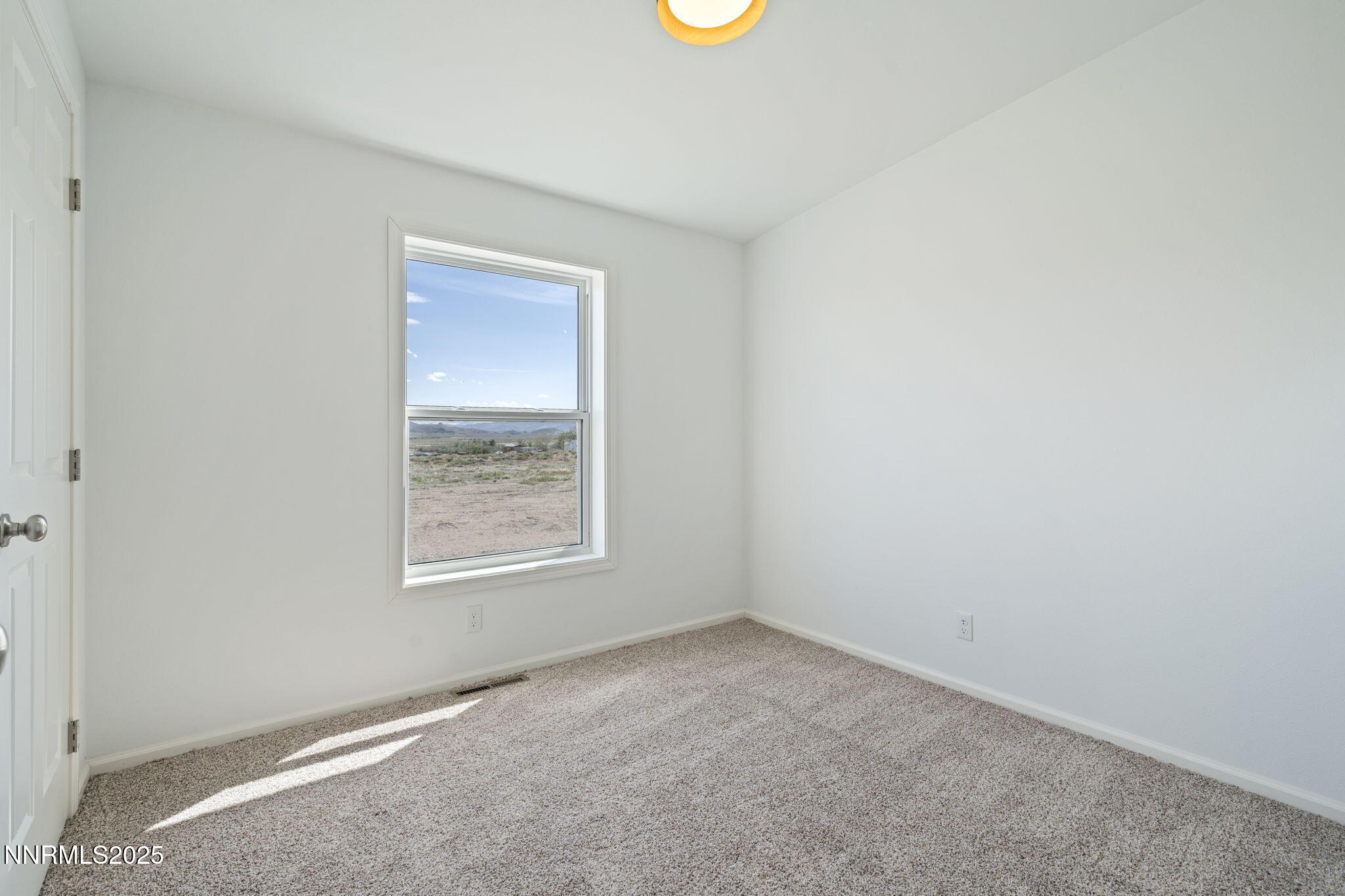 7575 Remington Road Silver Springs, NV 89429 - Photo 32 of 36 34-web-or-mls-DSC09496