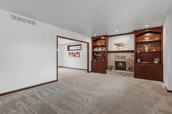 $589,900 | 242 Kiesner Drive, Chilton, WI 53014