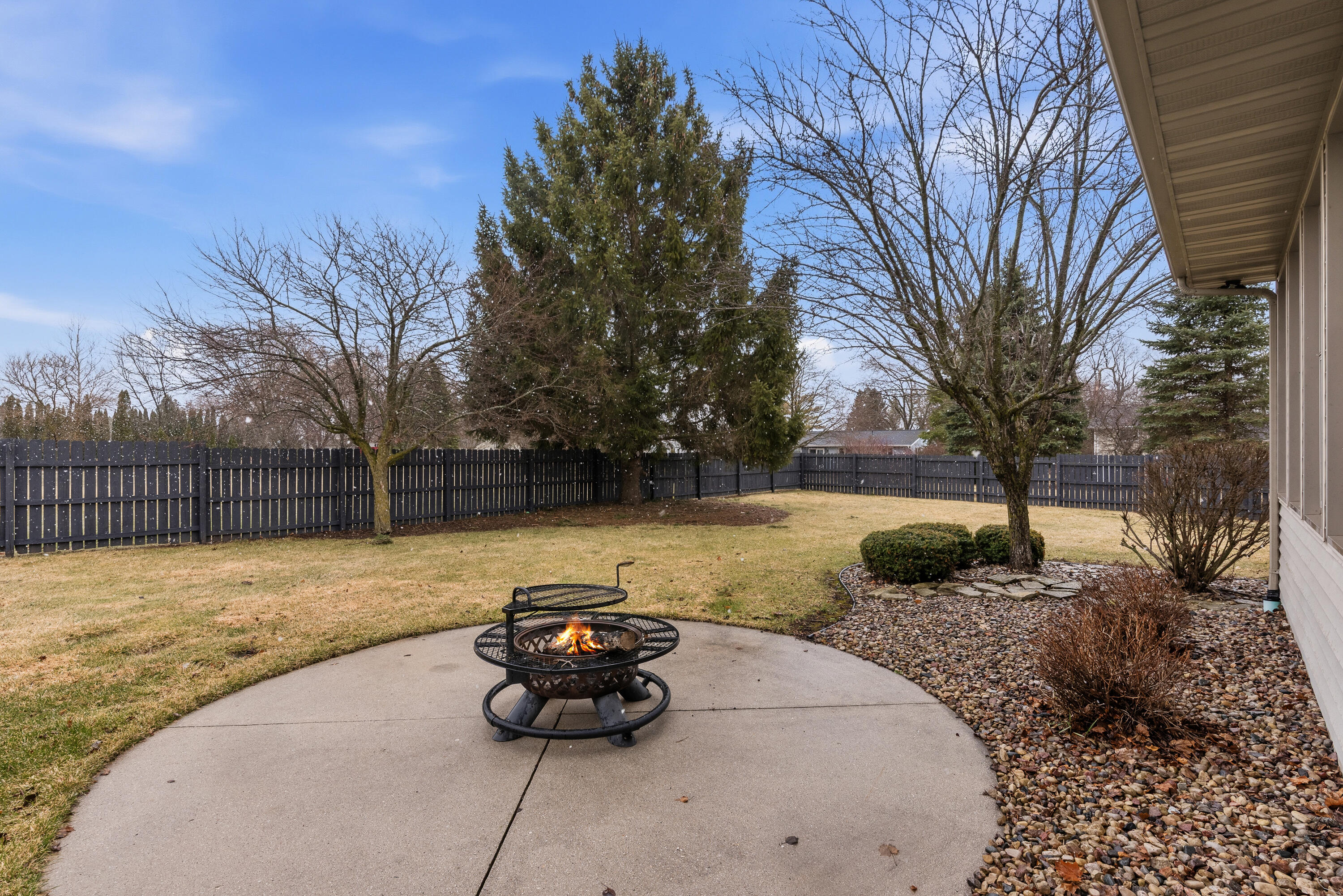 242 Kiesner Drive Chilton, WI 53014 - Photo 4 of 70 242 Kiesner Dr-12