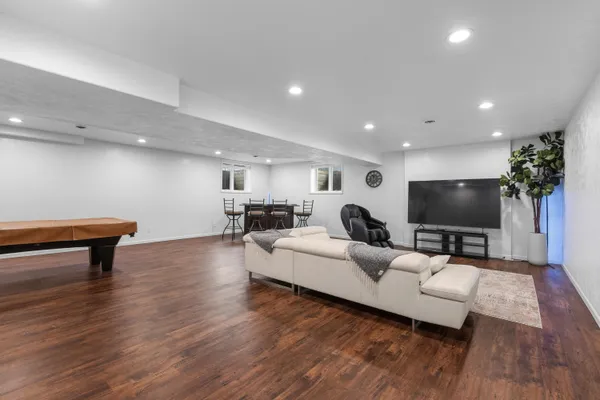 $589,900 | 242 Kiesner Drive, Chilton, WI 53014