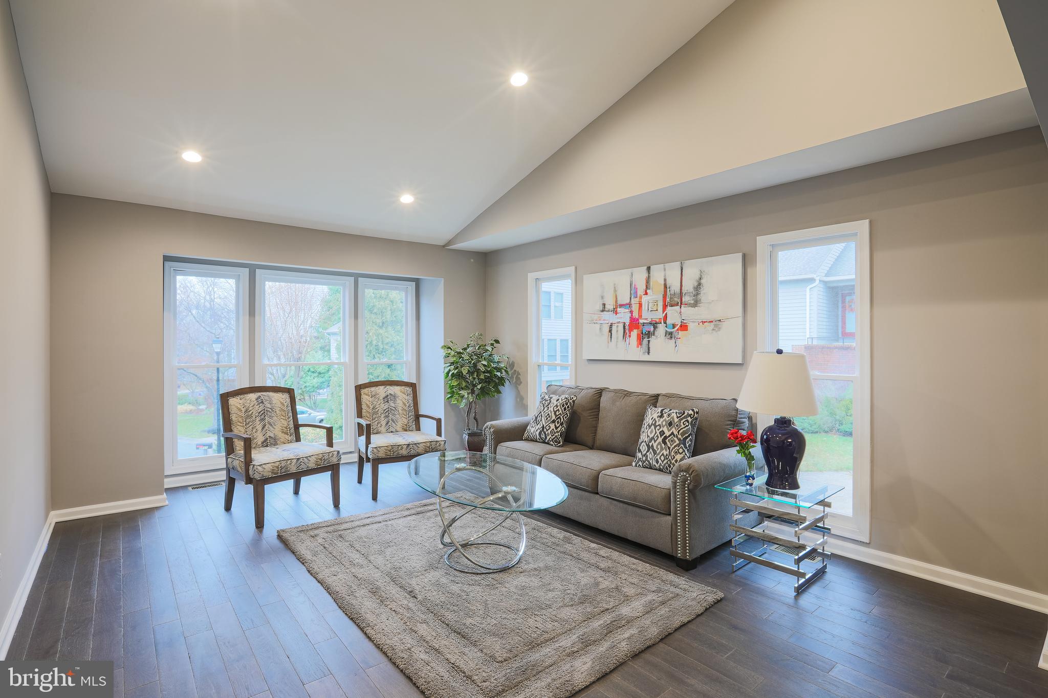 5864 Pimlico Road Baltimore, MD 21209 - Photo 4 of 30