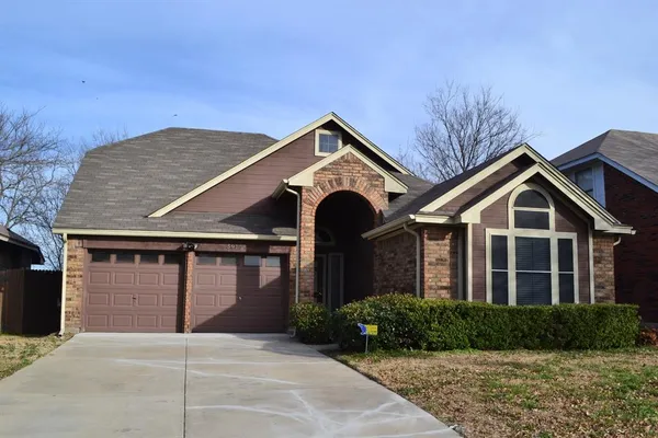 $2,095 | 5917 Beckett Drive, Arlington, TX 76017