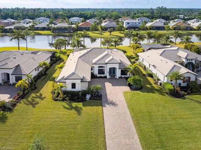 $1,495,000 | 2308 Somerset Place, Naples, FL 34120