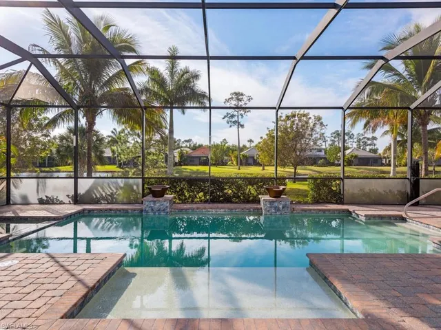 $1,495,000 | 2308 Somerset Place, Naples, FL 34120