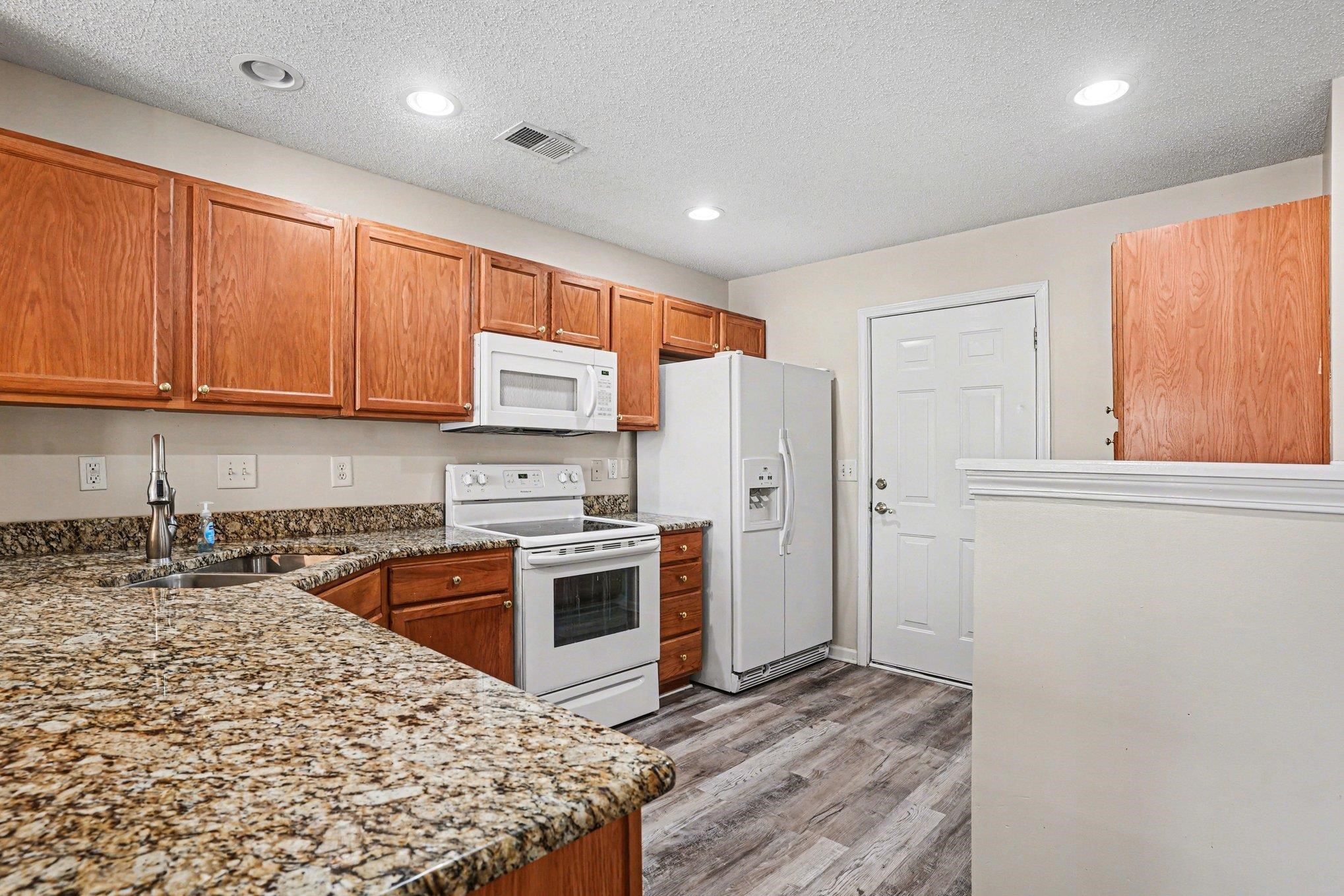 1037 Stanton PI, Unit 1037 Myrtle Beach, SC 29579 - Photo 8 of 33