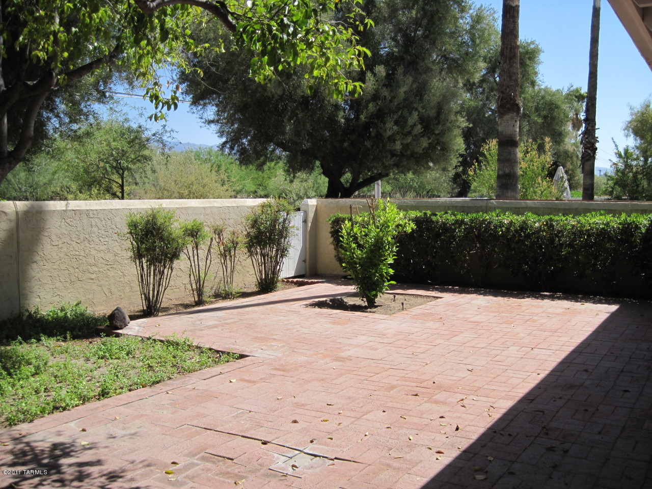 4830 East Fort Lowell Road East, Unit D Tucson, AZ 85712 - Photo 12 of 27