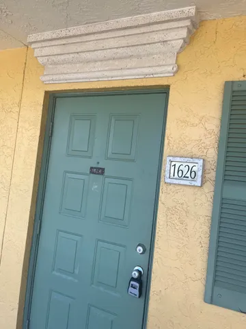 a close view of door