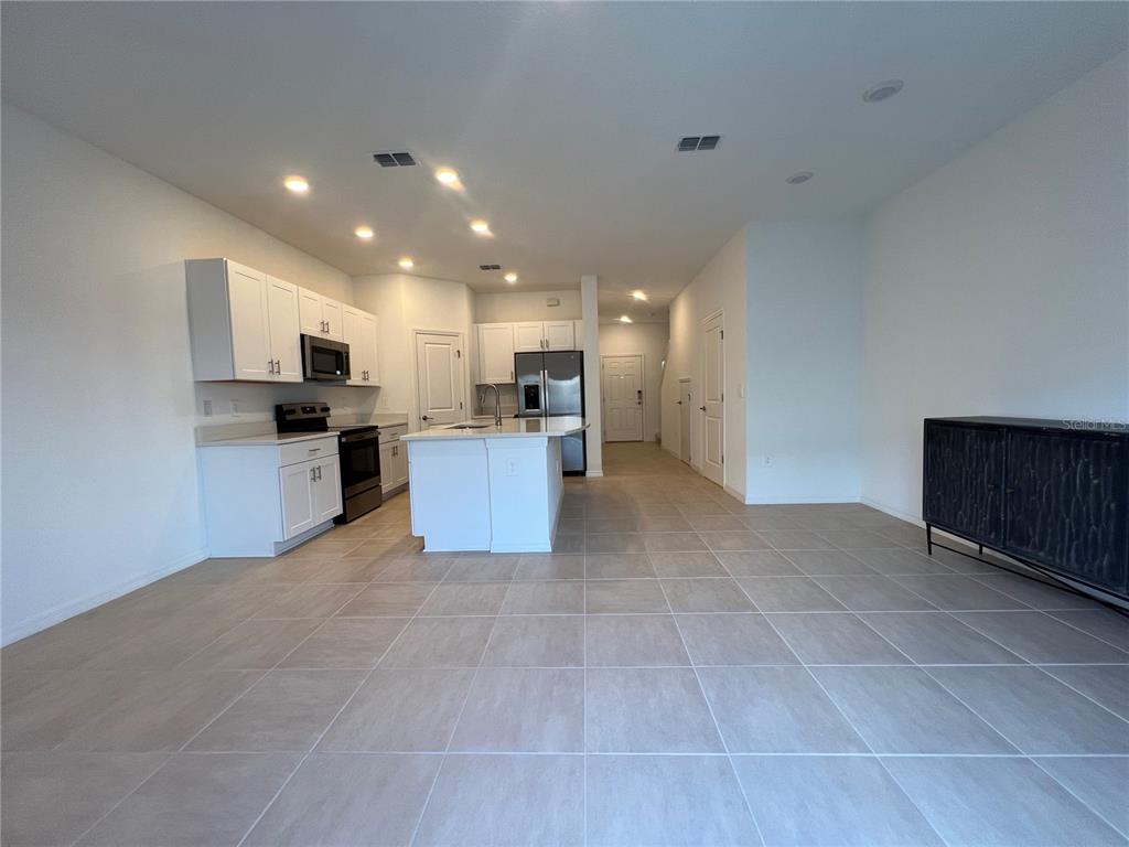 2211 Portrait Street Kissimmee, FL 34758 - Photo 2 of 10