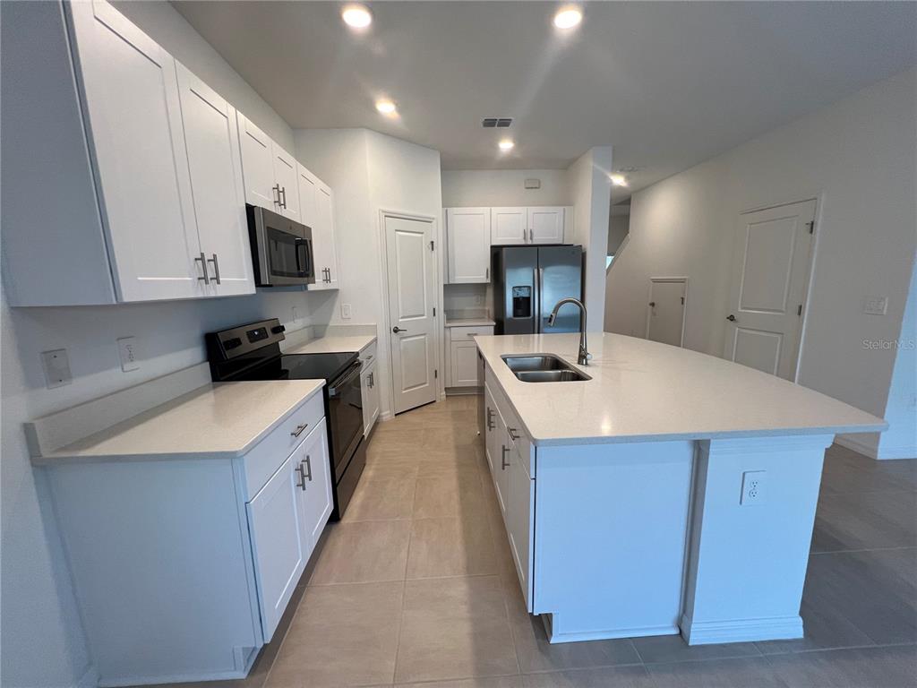 2211 Portrait Street Kissimmee, FL 34758 - Photo 3 of 10