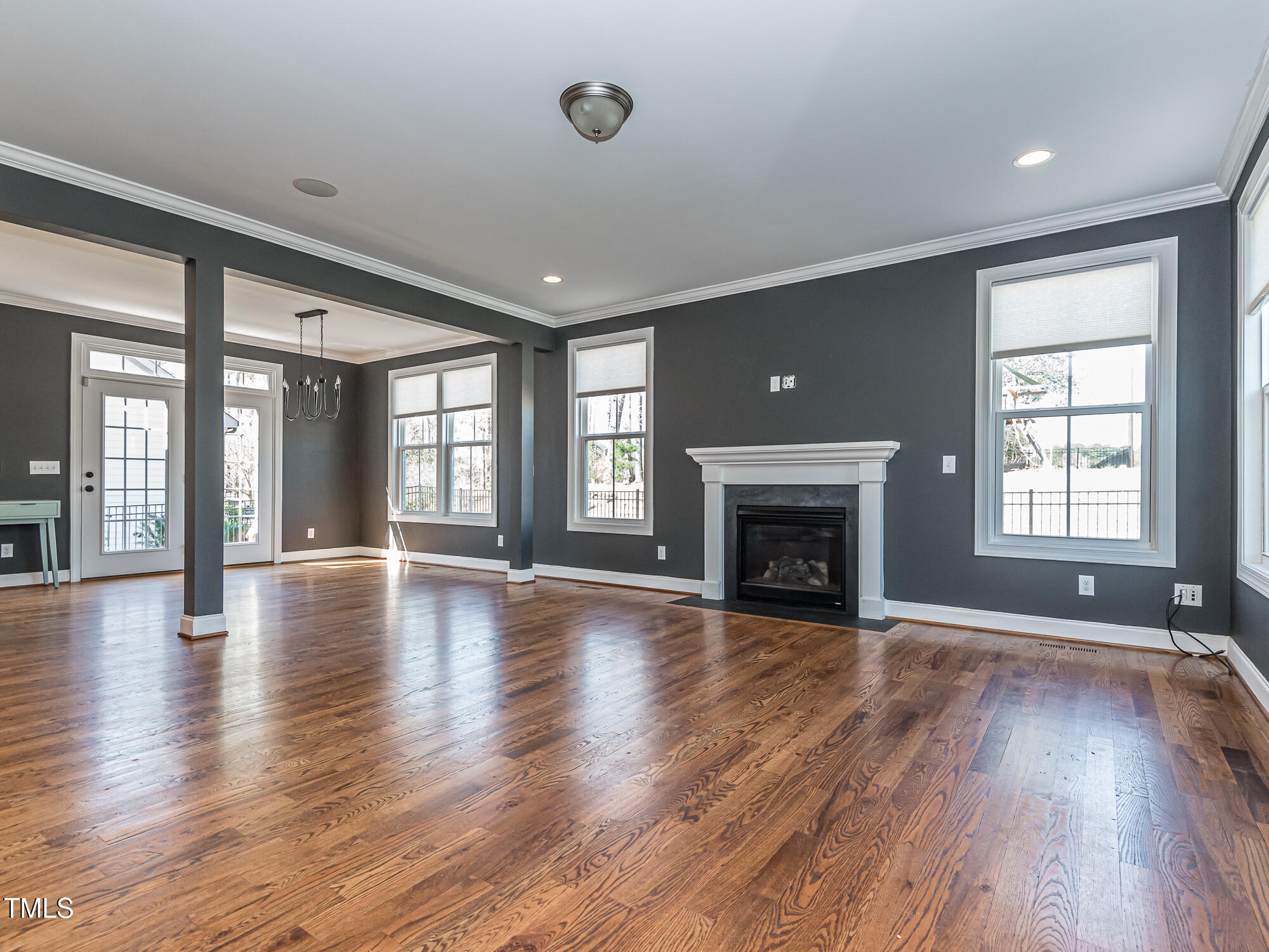 5347 Cypress Lane Raleigh, NC 27609 - Photo 18 of 57 InTrust_Realty_Lee_5347_Cypress-7057