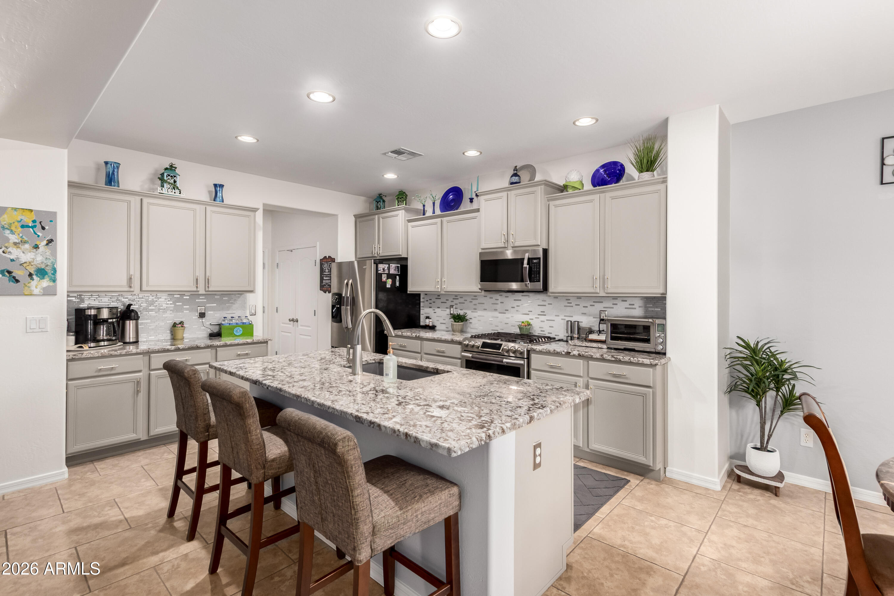 15208 West Redfield Road Surprise, AZ 85379 - Photo 5 of 50 Gallery Image 5