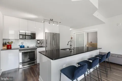 $649,000 | 460 New York Avenue Northwest, Unit 607, Washington, DC 20001