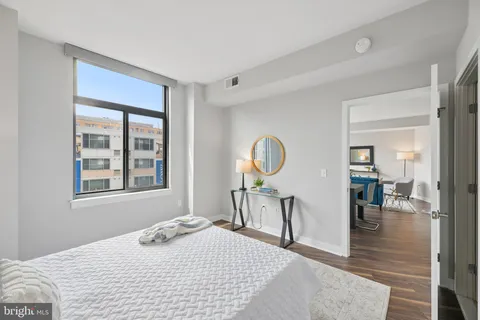 $649,000 | 460 New York Avenue Northwest, Unit 607, Washington, DC 20001