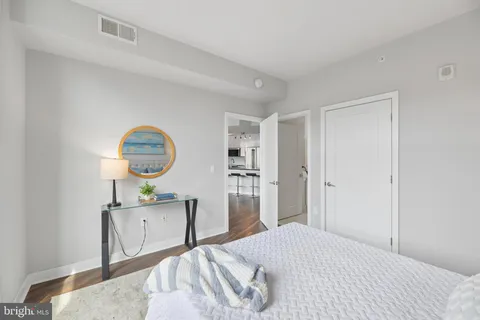 $649,000 | 460 New York Avenue Northwest, Unit 607, Washington, DC 20001