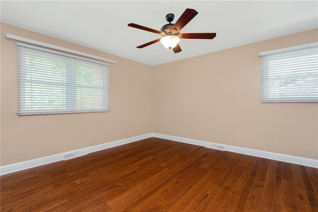 227 Sharon Grange Road Aliquippa, PA 15001 - Photo 10 of 24 Gallery Image 10