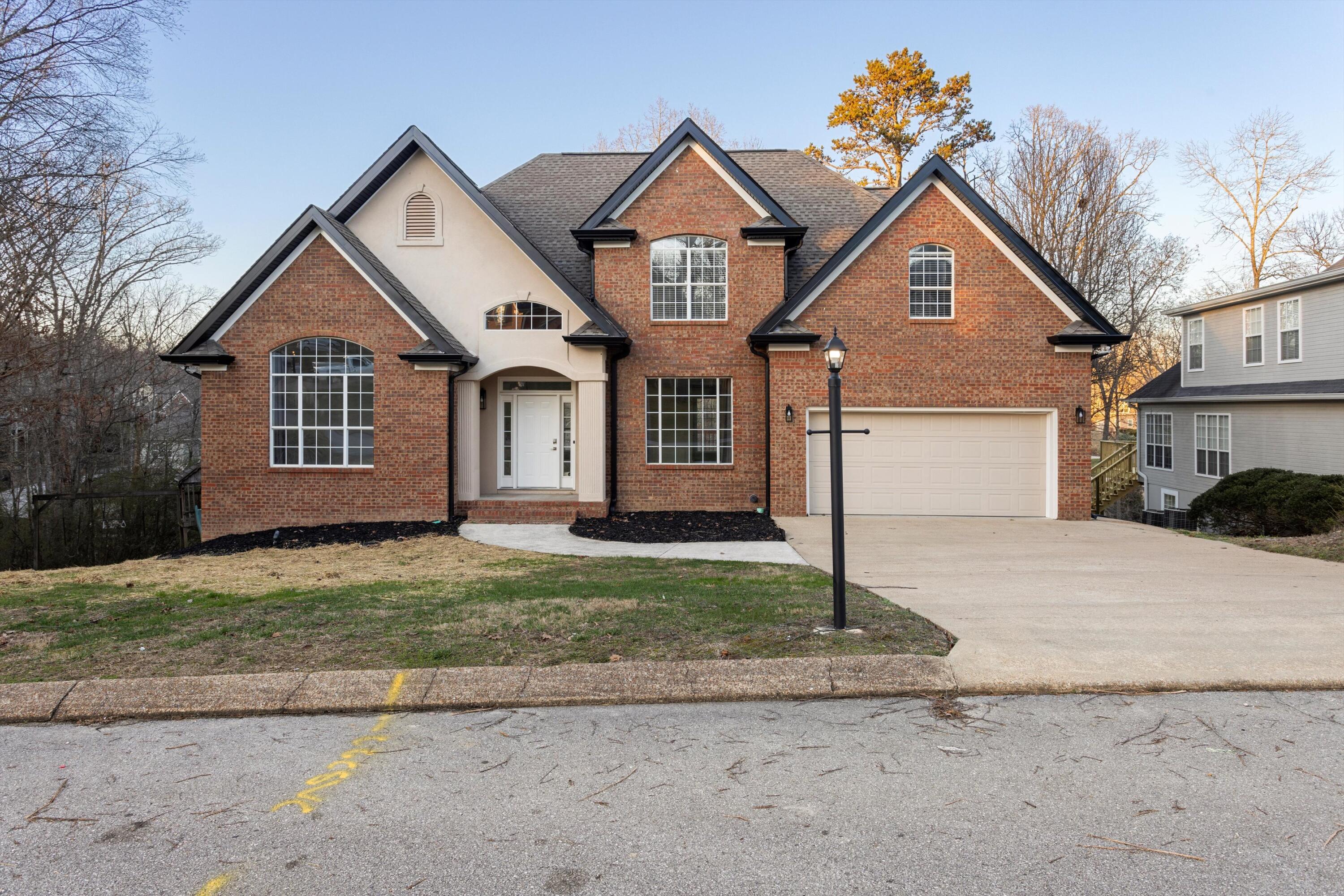 2619 Winter Garden Dr