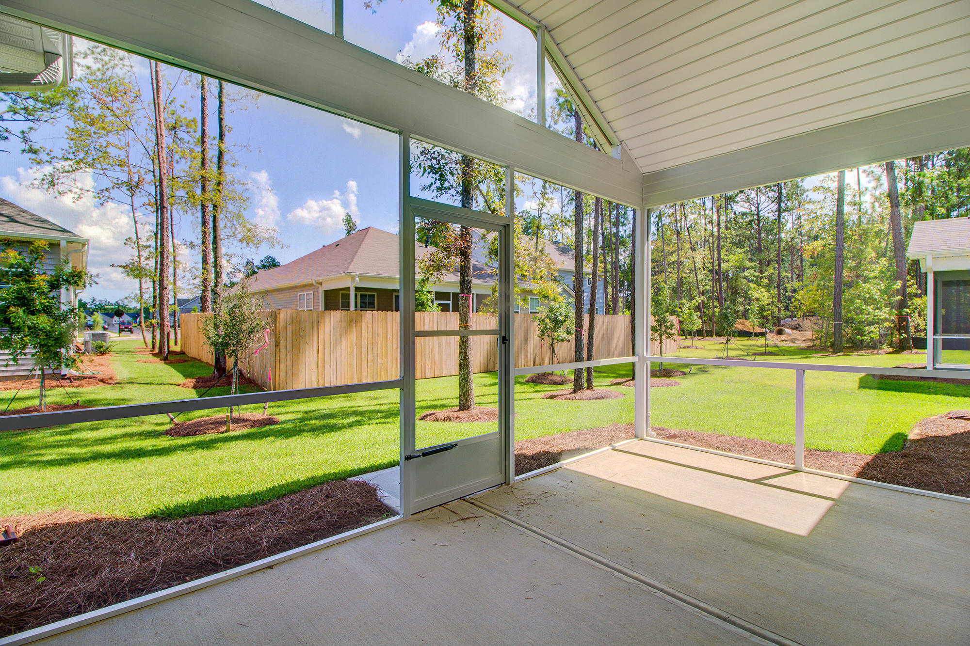 611 Kilarney Road Summerville, SC 29483 - Photo 26 of 52 Set202