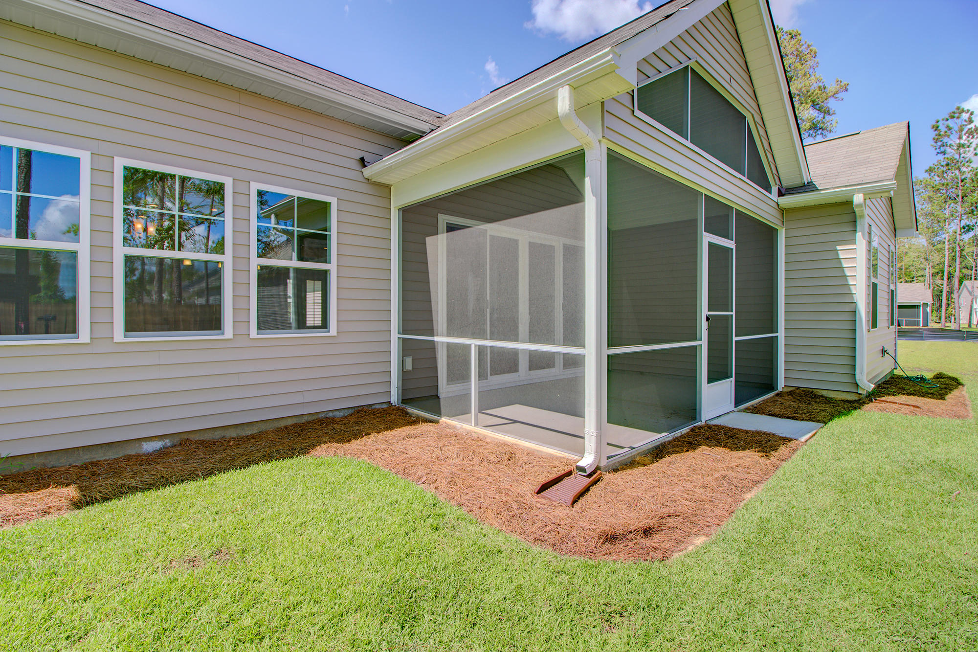 611 Kilarney Road Summerville, SC 29483 - Photo 7 of 52 Set183