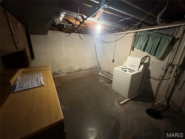 $95,000 | 223 Wiegel Drive, Ferguson, MO 63135