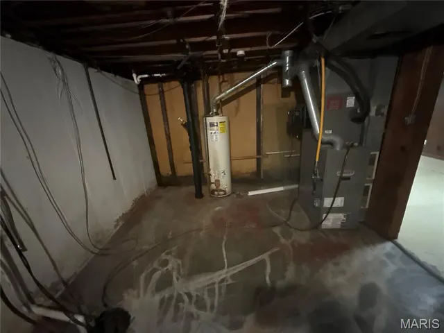 $95,000 | 223 Wiegel Drive, Ferguson, MO 63135