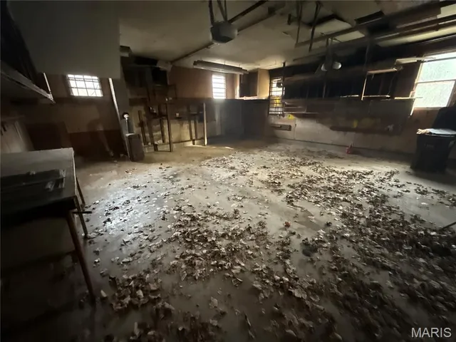 $95,000 | 223 Wiegel Drive, Ferguson, MO 63135