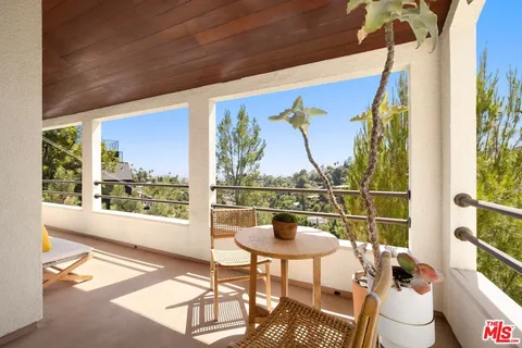 $4,300,000 | 2549 Canyon Oak Drive, Los Angeles, CA 90068