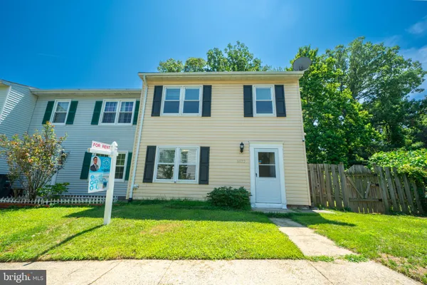 $2,495 | 9572 Inverary Court, Lorton, VA 22079