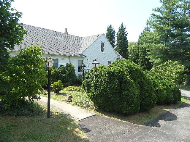 9381 Hardy Road Vinton, VA 24179 - Photo 2 of 19 House and Mature Shrubbery