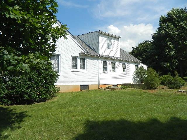 9381 Hardy Road Vinton, VA 24179 - Photo 3 of 19 Rear view of house