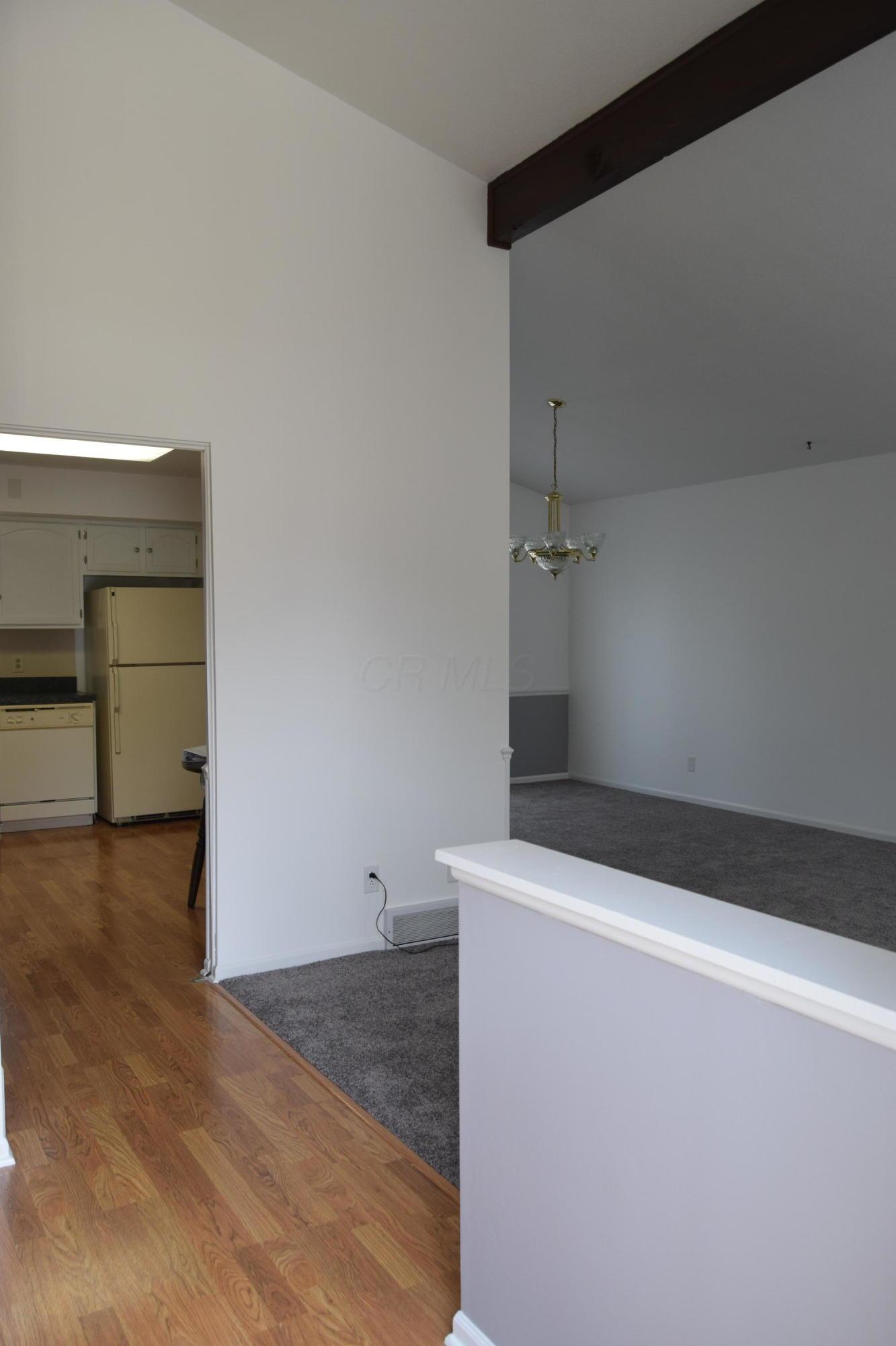 760 South Hampton Road Newark, OH 43055 - Photo 3 of 37 Gallery Image 3